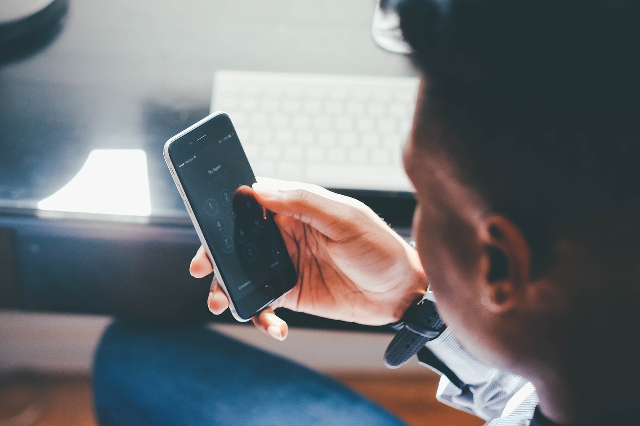 The Impact of Social Media on Business Focus
